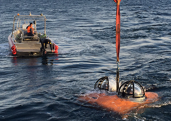 Testing of manned autonomous underwater search-and-rescue vehicles ARS-600
