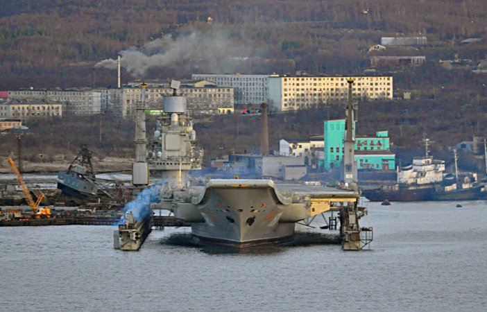 Aircraft carrier Admiral Kuznetsov in the dock