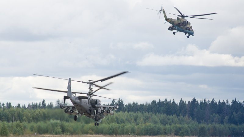 Attack helicopters Mi-24 and Ka-52 Alligator