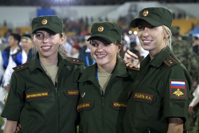 Girls at the warrant officer rank